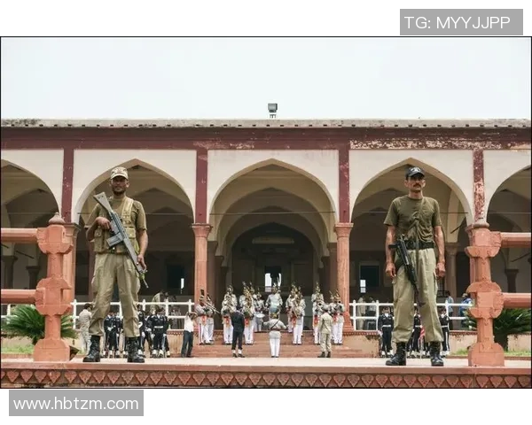 上帝的球场信仰与足球的灵魂交织在一起的奇妙旅程